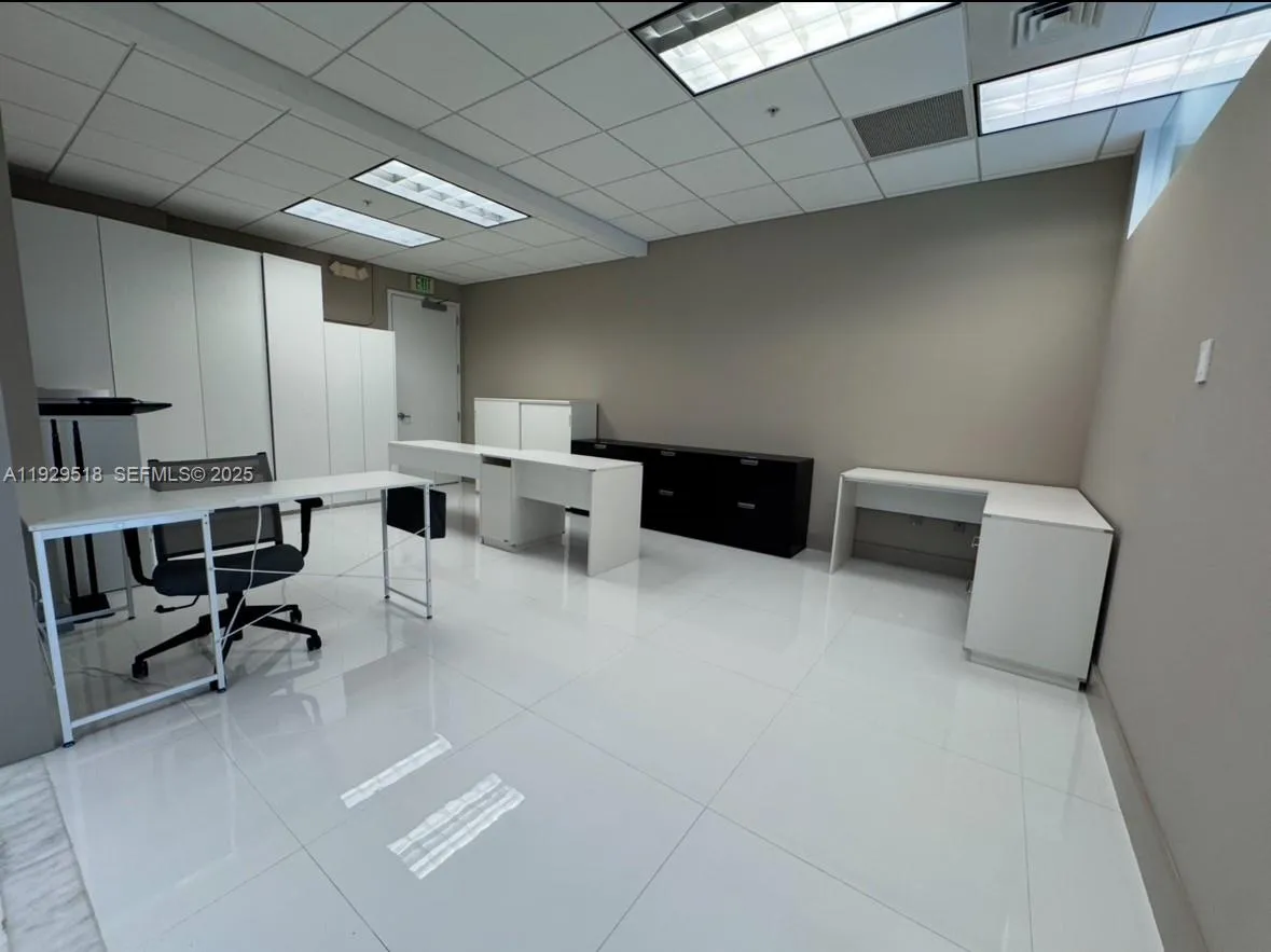 175 Sw 7th St 2208, Miami, Florida 33130, Miami, Florida 33130, ,Commercial Lease,For Rent,175 Sw 7th St 2208, Miami, Florida 33130,A11929518