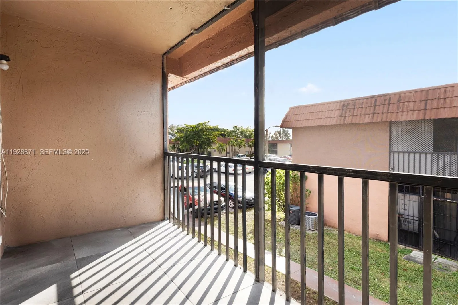 6580 W 27th Ct 58-21, Hialeah, Florida 33016, Hialeah, Florida 33016, 3 Bedrooms Bedrooms, ,2 BathroomsBathrooms,Residential,For Sale,6580 W 27th Ct 58-21, Hialeah, Florida 33016,A11928871