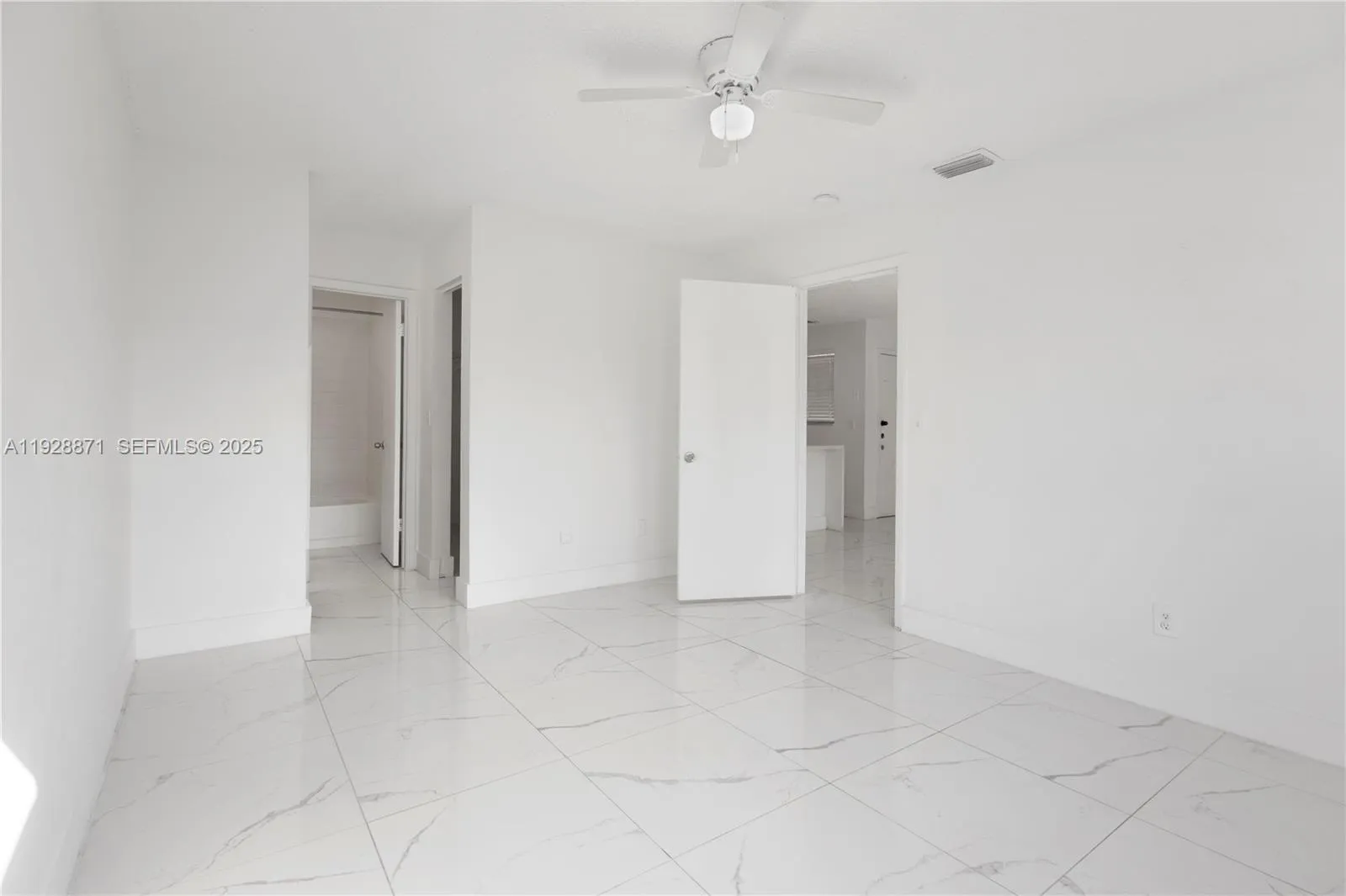 6580 W 27th Ct 58-21, Hialeah, Florida 33016, Hialeah, Florida 33016, 3 Bedrooms Bedrooms, ,2 BathroomsBathrooms,Residential,For Sale,6580 W 27th Ct 58-21, Hialeah, Florida 33016,A11928871