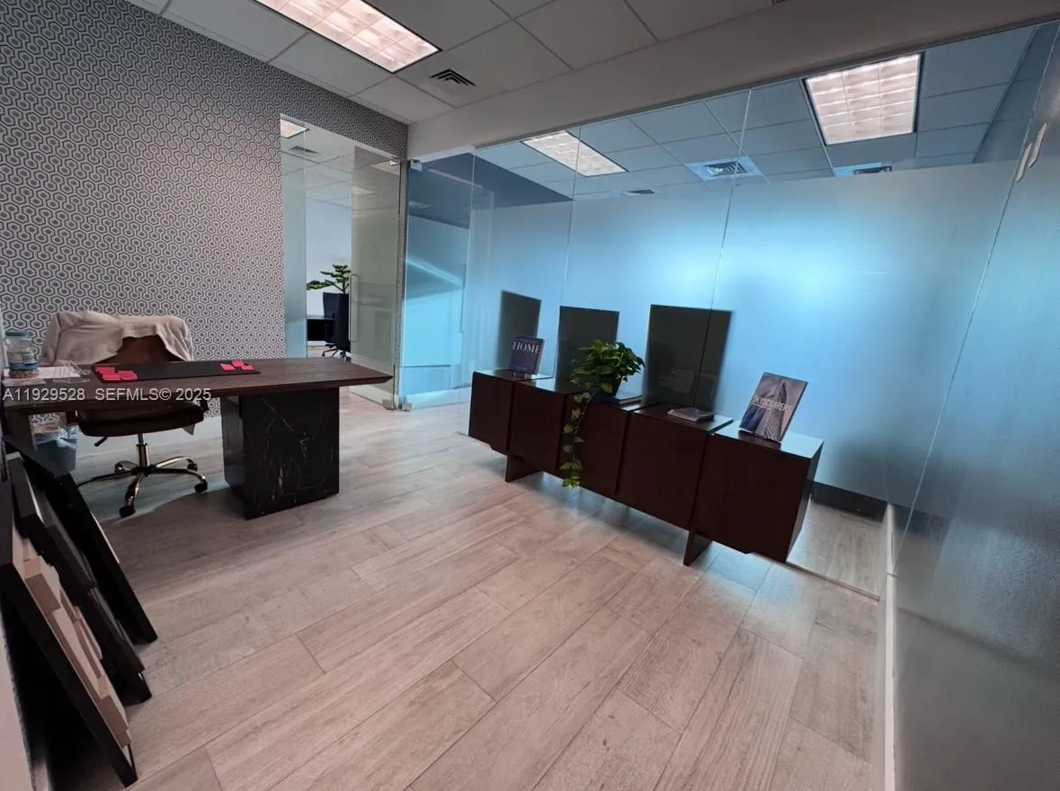 175 Sw 7th St 2204, Miami, Florida 33130, Miami, Florida 33130, ,Commercial Lease,For Rent,175 Sw 7th St 2204, Miami, Florida 33130,A11929528