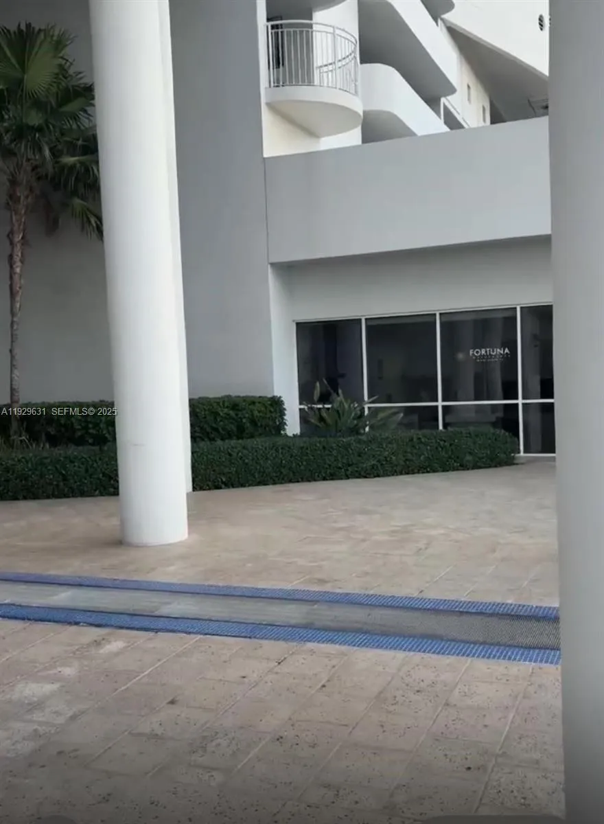1800 Sunset Harbour Dr, Miami Beach, Florida 33139, Miami Beach, Florida 33139, ,Commercial Lease,For Rent,1800 Sunset Harbour Dr, Miami Beach, Florida 33139,A11929631