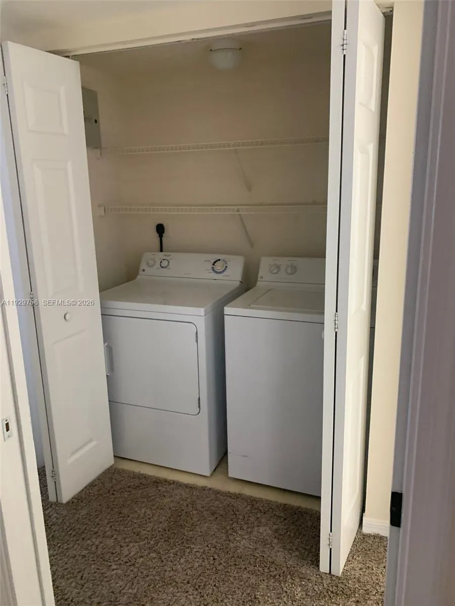 11165 Sw 6th St 305, Pembroke Pines, Florida 33025, Pembroke Pines, Florida 33025, 1 Bedroom Bedrooms, ,1 BathroomBathrooms,Residential Lease,For Rent,11165 Sw 6th St 305, Pembroke Pines, Florida 33025,A11929758
