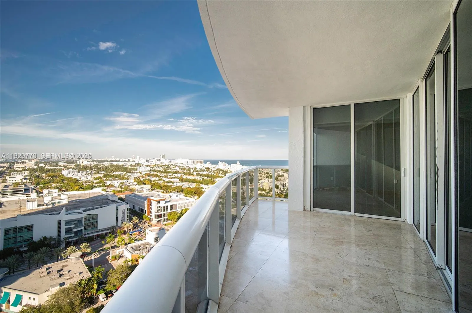 400 Alton Rd 2309, Miami Beach, Florida 33139, Miami Beach, Florida 33139, 2 Bedrooms Bedrooms, ,2 BathroomsBathrooms,Residential,For Sale,400 Alton Rd 2309, Miami Beach, Florida 33139,A11929770