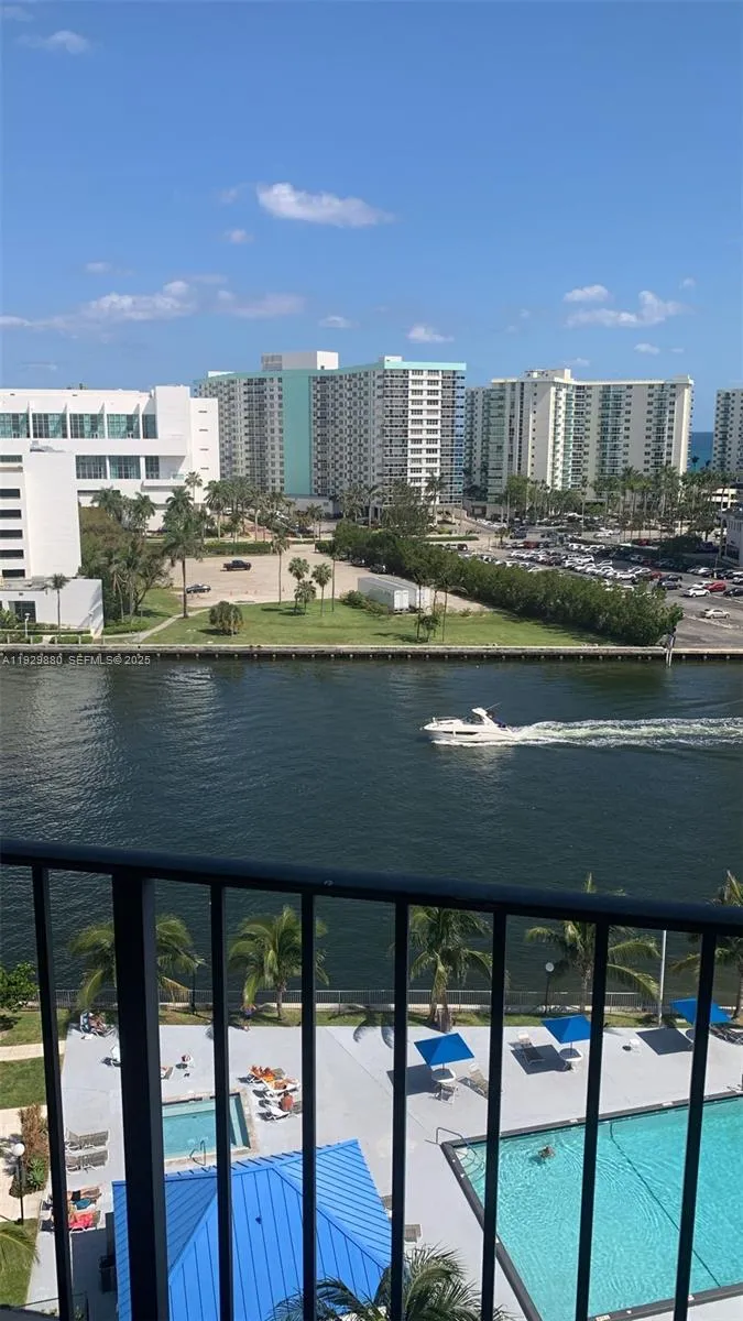 200 Leslie Dr 1106, Hallandale Beach, Florida 3300, Hallandale Beach, Florida 33009, 1 Bedroom Bedrooms, ,1 BathroomBathrooms,Residential,For Sale,200 Leslie Dr 1106, Hallandale Beach, Florida 3300,A11929880