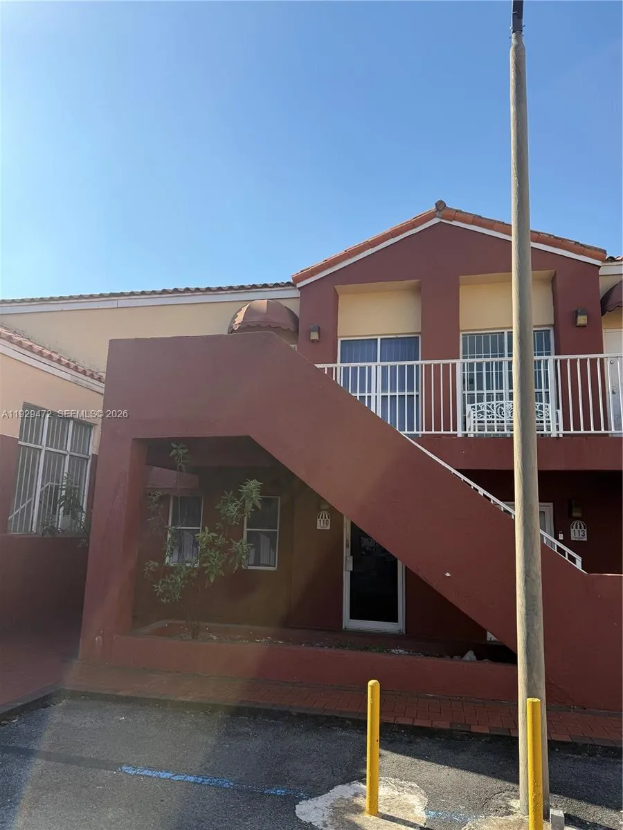 7400 Nw 7th St Unit 2, Miami, Florida 33126, Miami, Florida 33126, ,Commercial Lease,For Rent,7400 Nw 7th St Unit 2, Miami, Florida 33126,A11929472