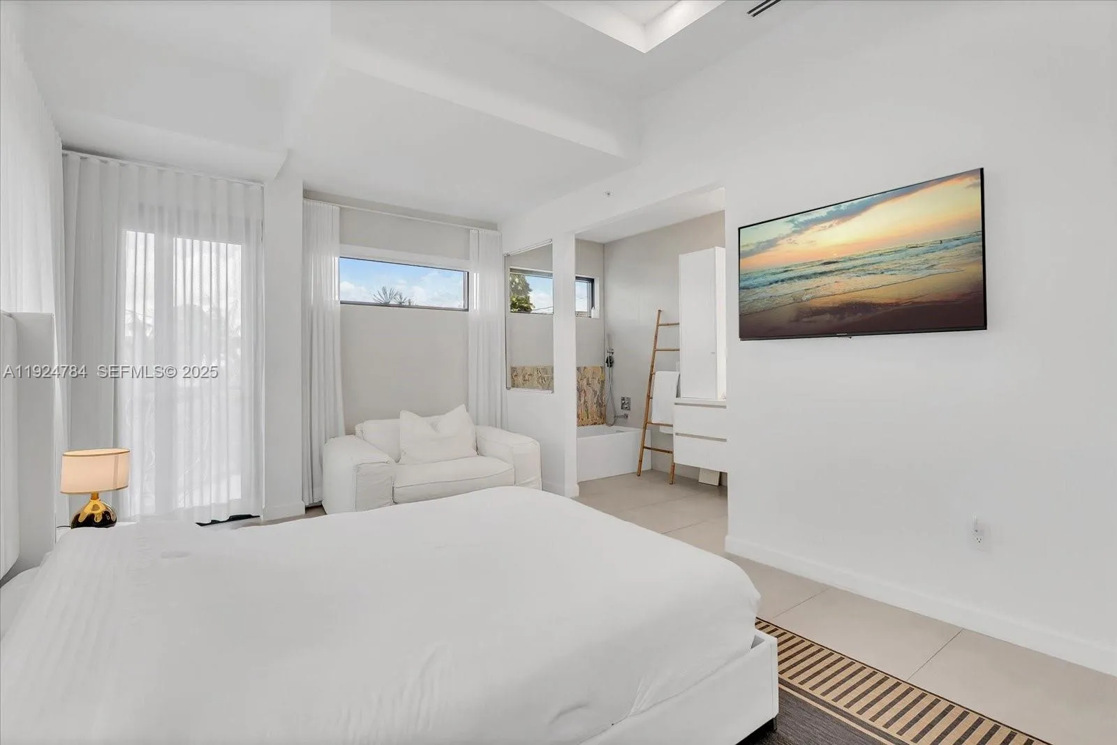 11 Century Lane, Miami Beach, Florida 33139, Miami Beach, Florida 33139, 3 Bedrooms Bedrooms, ,3 BathroomsBathrooms,Residential,For Sale,11 Century Lane, Miami Beach, Florida 33139,A11924784