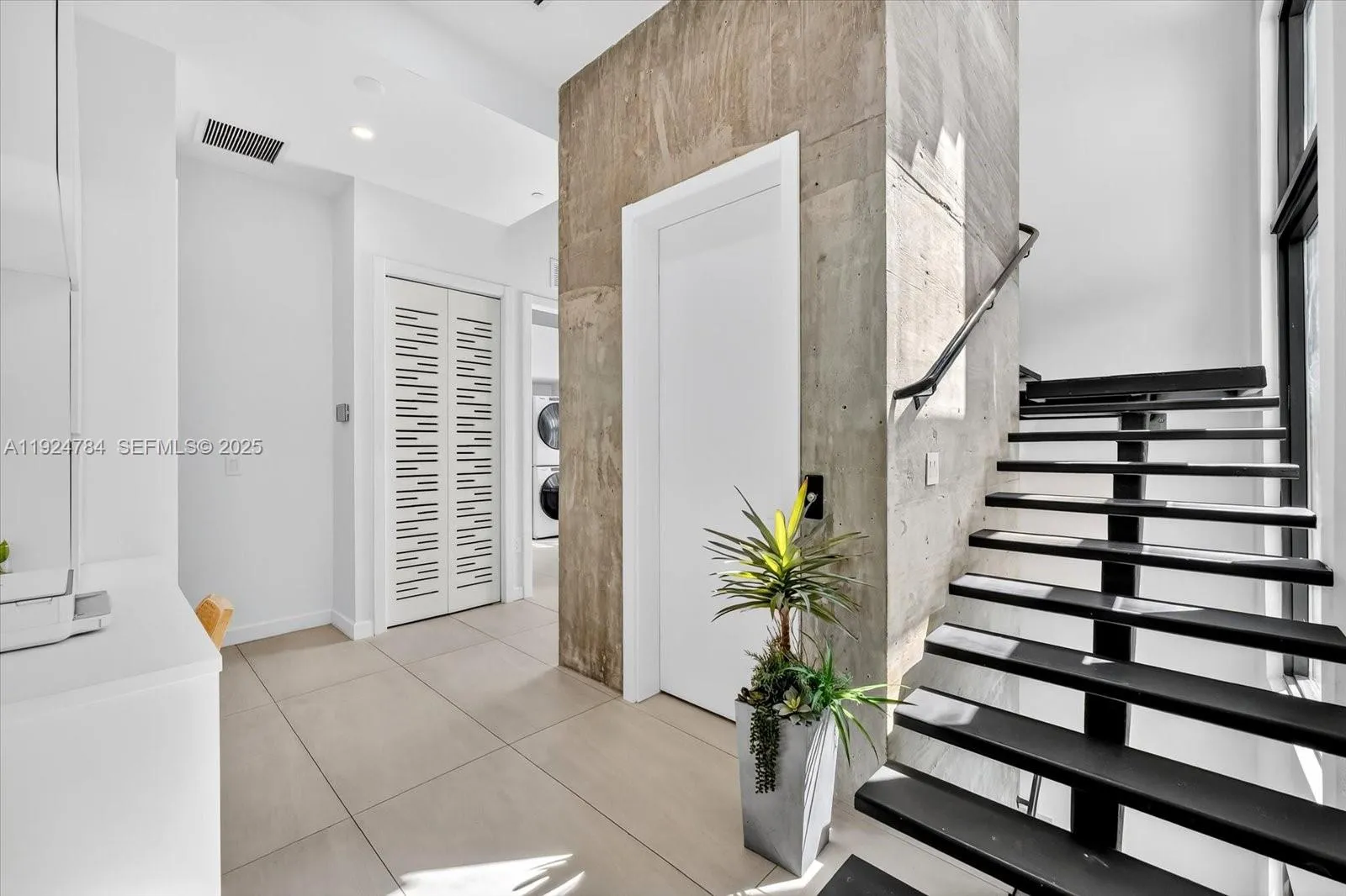 11 Century Lane, Miami Beach, Florida 33139, Miami Beach, Florida 33139, 3 Bedrooms Bedrooms, ,3 BathroomsBathrooms,Residential,For Sale,11 Century Lane, Miami Beach, Florida 33139,A11924784