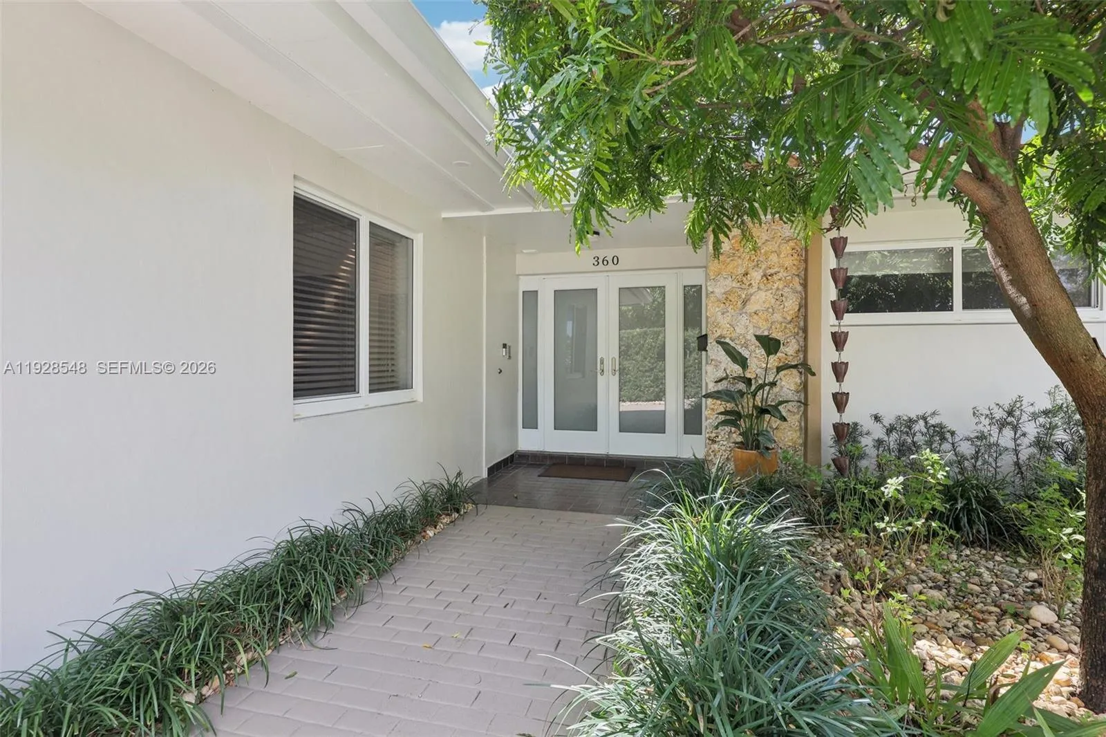 360 Menores Ave, Coral Gables, Florida 33134, Coral Gables, Florida 33134, 6 Bedrooms Bedrooms, ,3 BathroomsBathrooms,Residential,For Sale,360 Menores Ave, Coral Gables, Florida 33134,A11928548