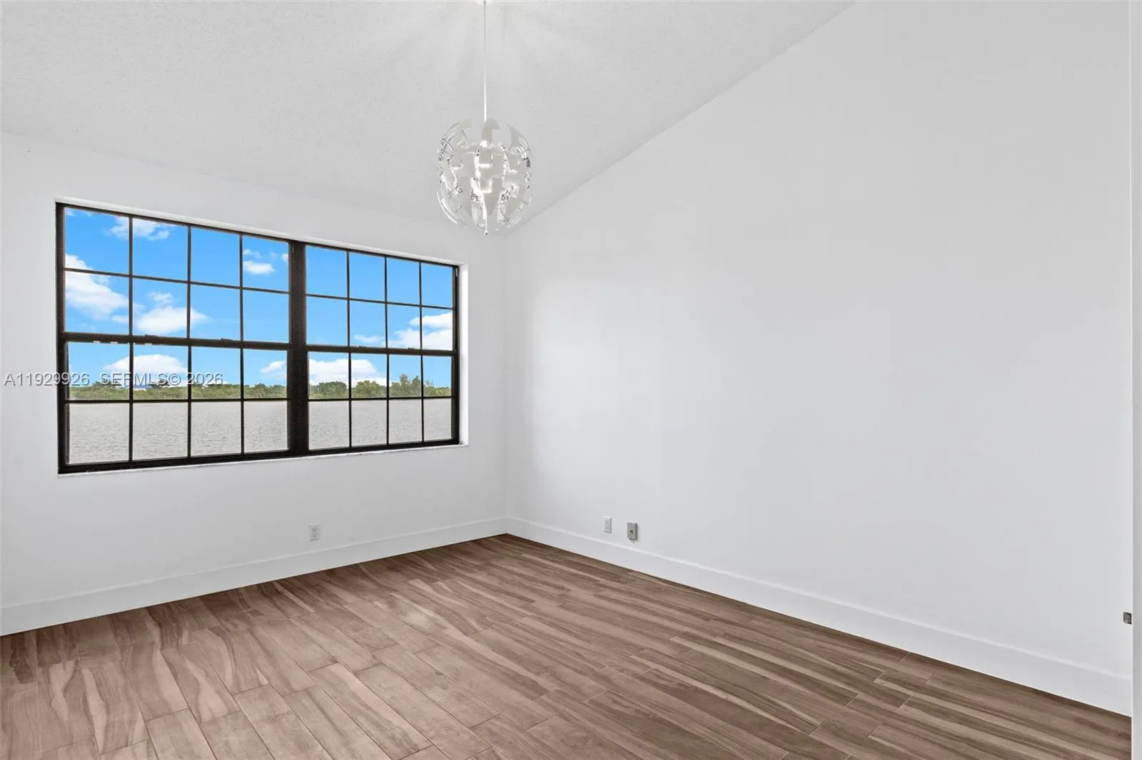 15569 N Miami Lakeway N 205-16, Miami Lakes, Flori, Miami Lakes, Florida 33014, 2 Bedrooms Bedrooms, ,2 BathroomsBathrooms,Residential Lease,For Rent,15569 N Miami Lakeway N 205-16, Miami Lakes, Flori,A11929926