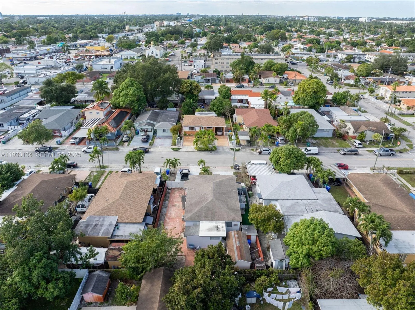 115 Nw 56th Ave, Miami, Florida 33126, Miami, Florida 33126, ,Residential Income,For Sale,115 Nw 56th Ave, Miami, Florida 33126,A11930134