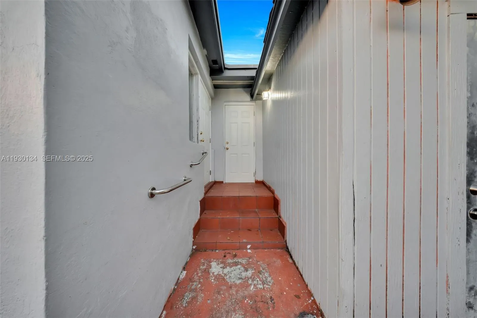 115 Nw 56th Ave, Miami, Florida 33126, Miami, Florida 33126, ,Residential Income,For Sale,115 Nw 56th Ave, Miami, Florida 33126,A11930134