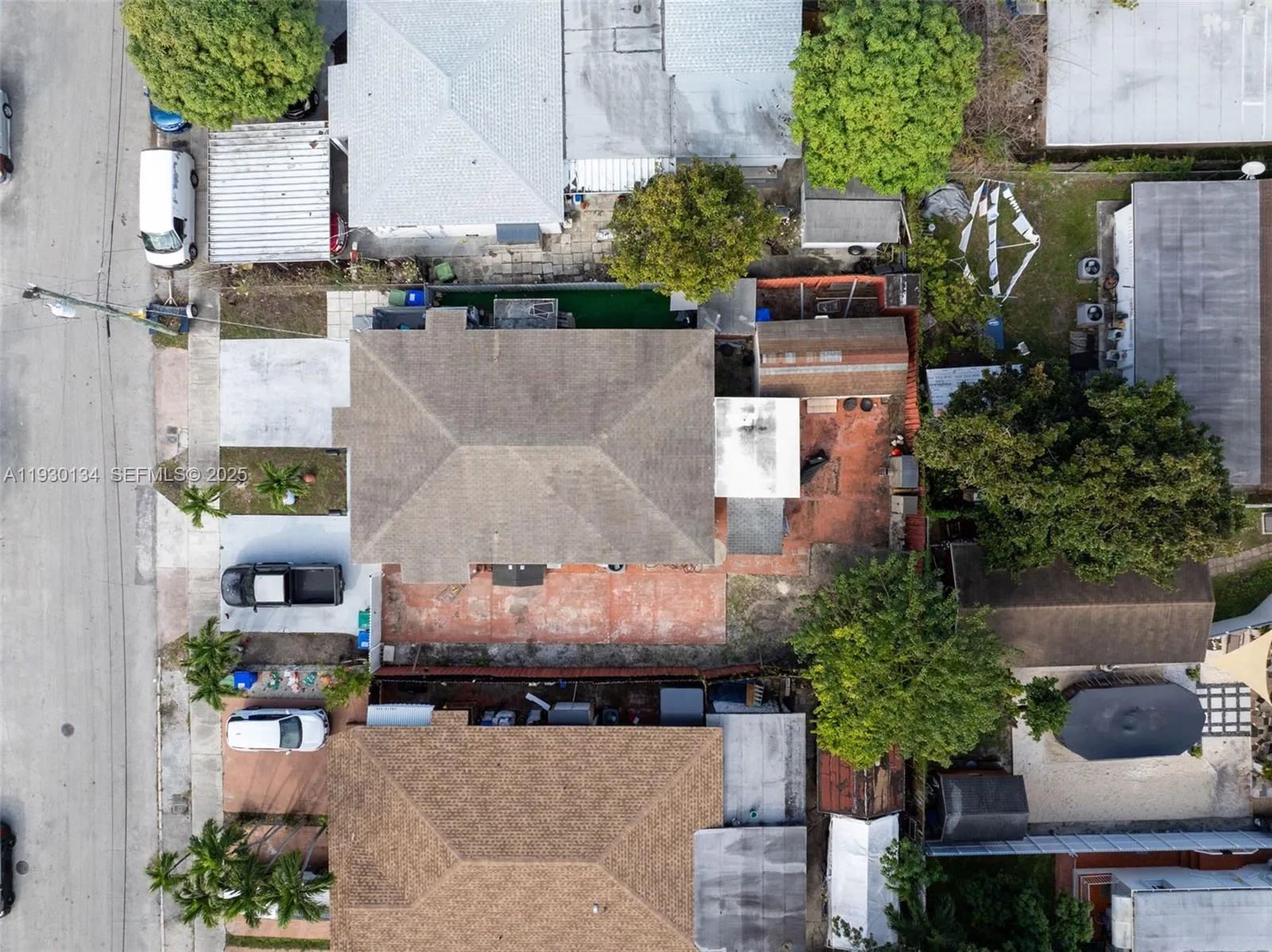 115 Nw 56th Ave, Miami, Florida 33126, Miami, Florida 33126, ,Residential Income,For Sale,115 Nw 56th Ave, Miami, Florida 33126,A11930134