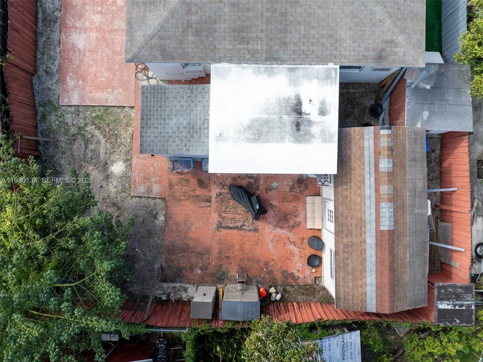 115 Nw 56th Ave, Miami, Florida 33126, Miami, Florida 33126, ,Residential Income,For Sale,115 Nw 56th Ave, Miami, Florida 33126,A11930134