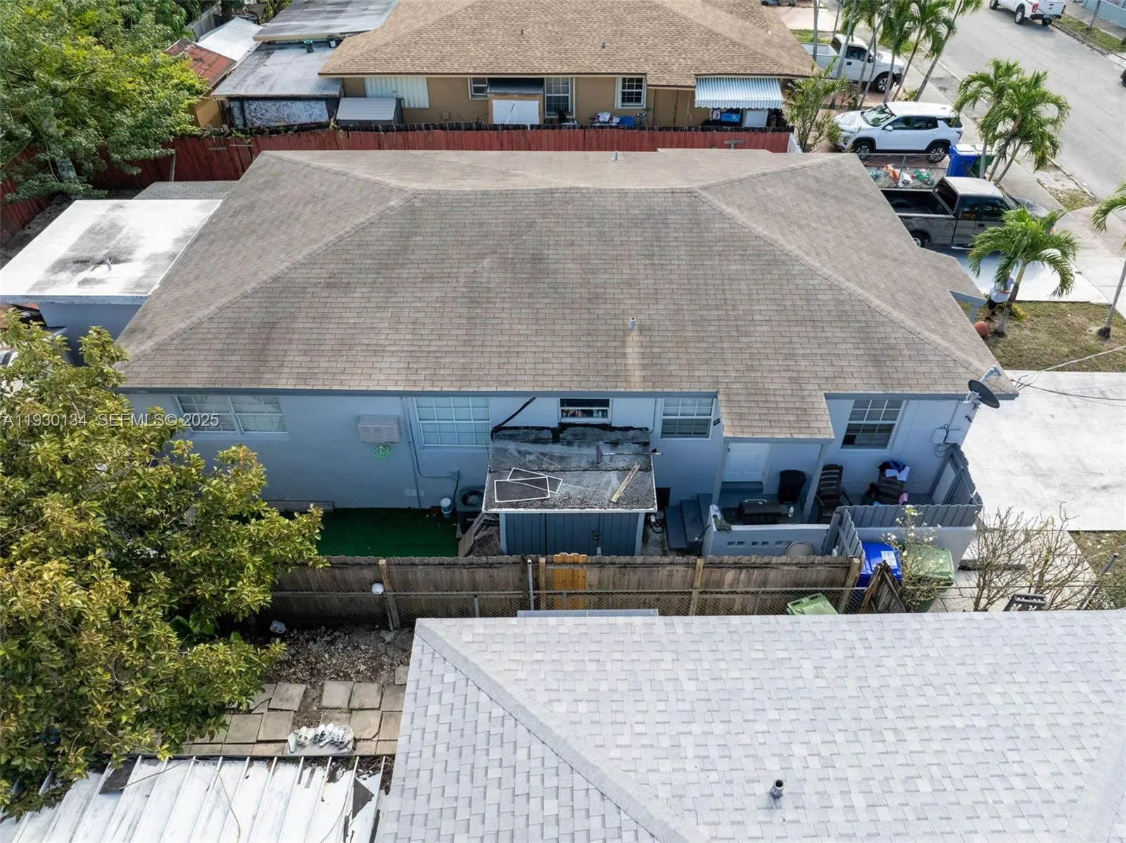 115 Nw 56th Ave, Miami, Florida 33126, Miami, Florida 33126, ,Residential Income,For Sale,115 Nw 56th Ave, Miami, Florida 33126,A11930134