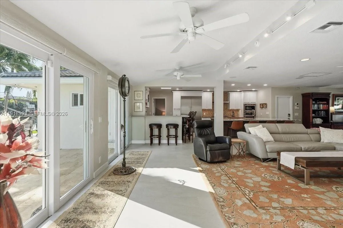 2662 Ne 3rd St, Pompano Beach, Florida 33062, Pompano Beach, Florida 33062, 3 Bedrooms Bedrooms, ,2 BathroomsBathrooms,Residential,For Sale,2662 Ne 3rd St, Pompano Beach, Florida 33062,A11918993