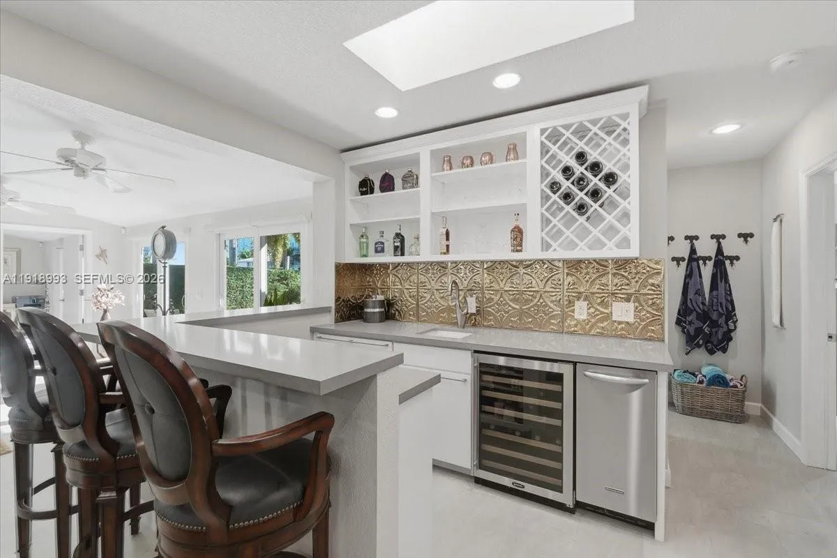 2662 Ne 3rd St, Pompano Beach, Florida 33062, Pompano Beach, Florida 33062, 3 Bedrooms Bedrooms, ,2 BathroomsBathrooms,Residential,For Sale,2662 Ne 3rd St, Pompano Beach, Florida 33062,A11918993