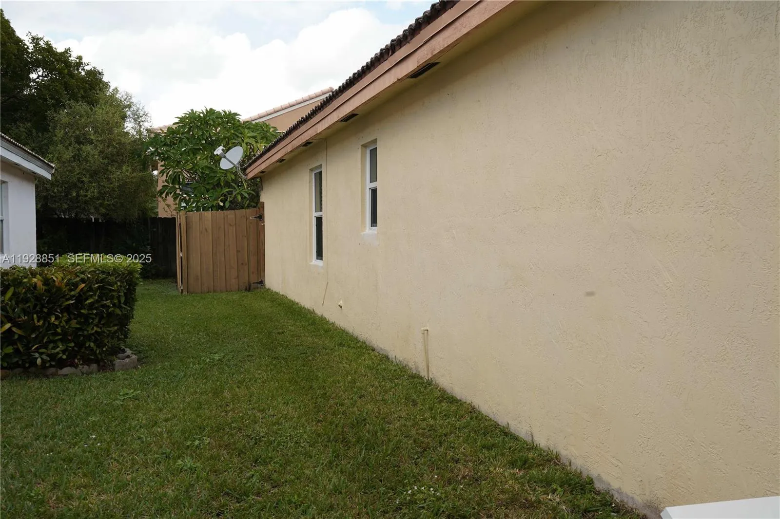 10245 Sw 16th Court, Pembroke Pines, Florida 33025, Pembroke Pines, Florida 33025, 3 Bedrooms Bedrooms, ,2 BathroomsBathrooms,Residential,For Sale,10245 Sw 16th Court, Pembroke Pines, Florida 33025,A11928851