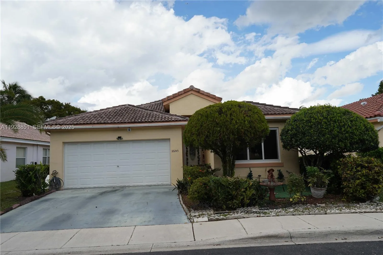 10245 Sw 16th Court, Pembroke Pines, Florida 33025, Pembroke Pines, Florida 33025, 3 Bedrooms Bedrooms, ,2 BathroomsBathrooms,Residential,For Sale,10245 Sw 16th Court, Pembroke Pines, Florida 33025,A11928851