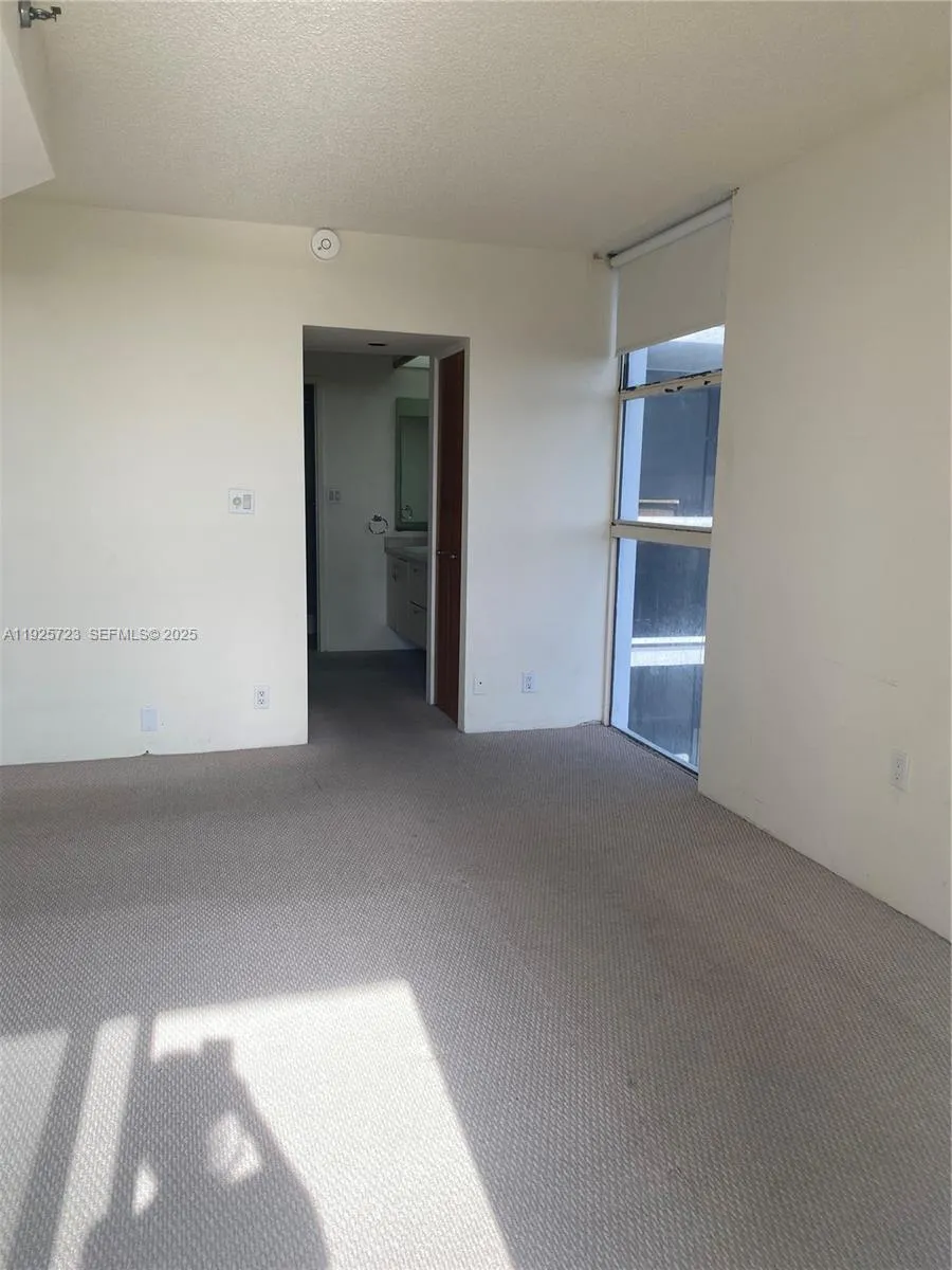 20515 E Country Club Dr 1044, Aventura, Florida 33, Aventura, Florida 33180, 2 Bedrooms Bedrooms, ,2 BathroomsBathrooms,Residential Lease,For Rent,20515 E Country Club Dr 1044, Aventura, Florida 33,A11925723