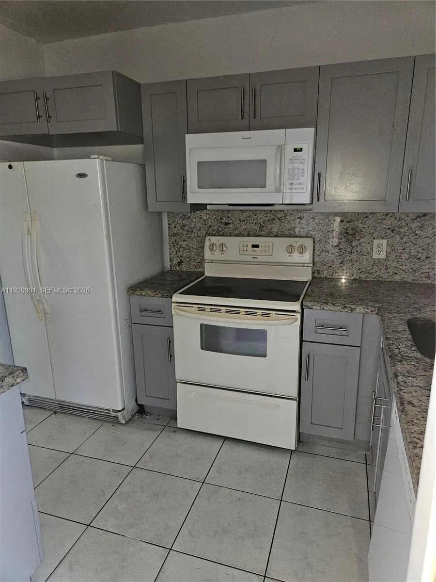2041 Nw 81st Ave 411, Pembroke Pines, Florida 3302, Pembroke Pines, Florida 33024, 2 Bedrooms Bedrooms, ,2 BathroomsBathrooms,Residential Lease,For Rent,2041 Nw 81st Ave 411, Pembroke Pines, Florida 3302,A11929901