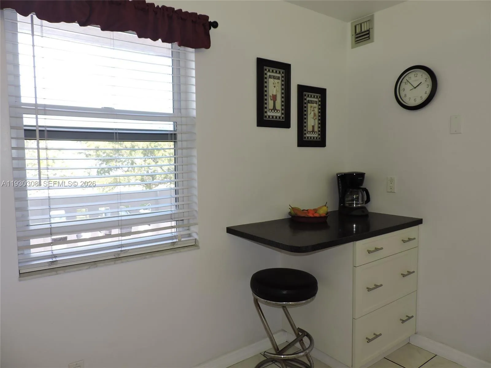 324 Se 10th St 207, Dania Beach, Florida 33004, Dania Beach, Florida 33004, 2 Bedrooms Bedrooms, ,2 BathroomsBathrooms,Residential,For Sale,324 Se 10th St 207, Dania Beach, Florida 33004,A11930308