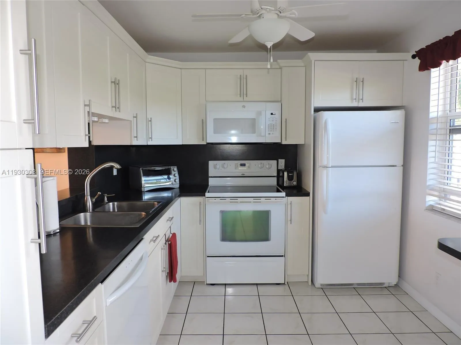 324 Se 10th St 207, Dania Beach, Florida 33004, Dania Beach, Florida 33004, 2 Bedrooms Bedrooms, ,2 BathroomsBathrooms,Residential,For Sale,324 Se 10th St 207, Dania Beach, Florida 33004,A11930308