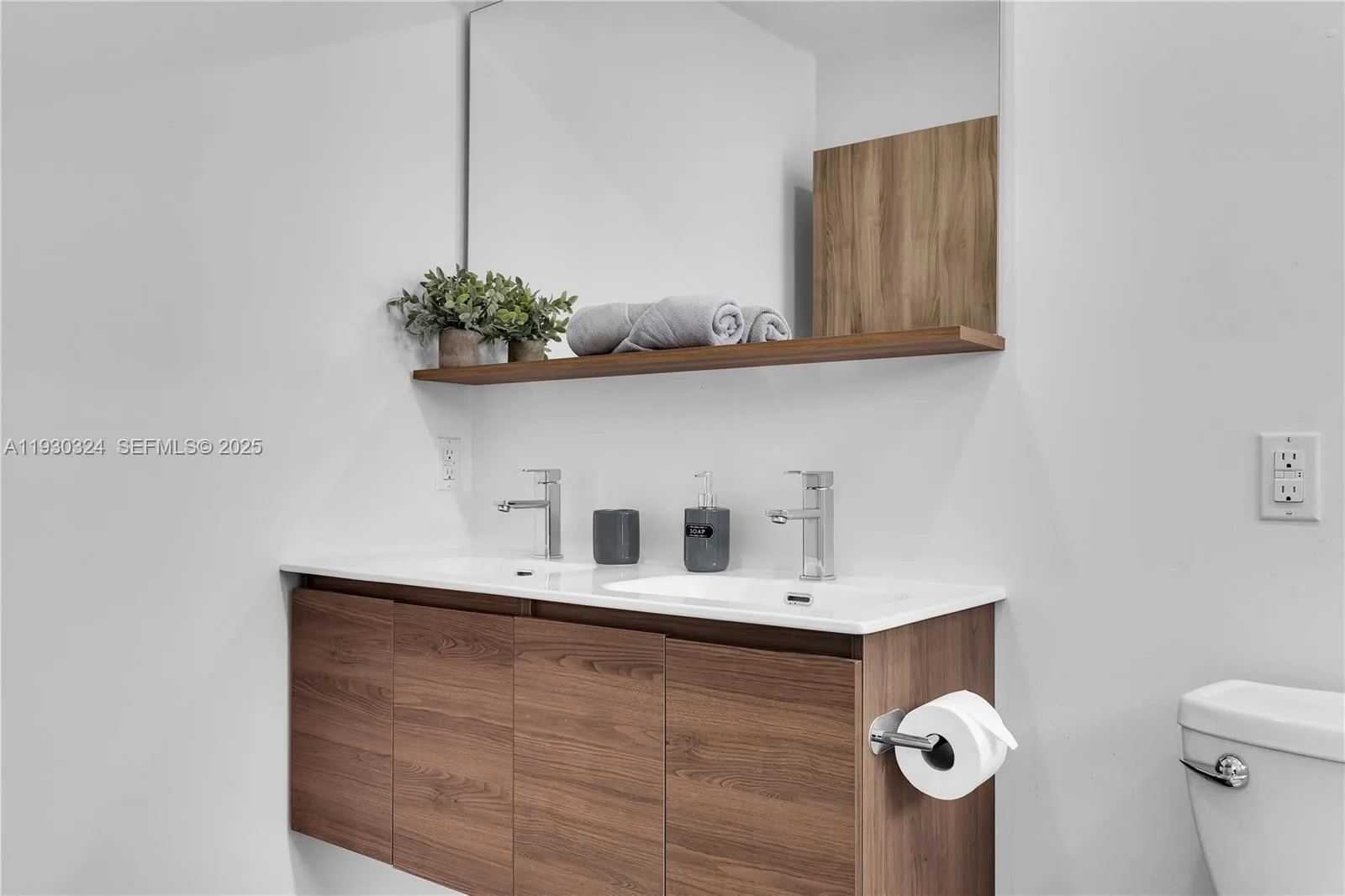 617 Nw 30th Ct 0, Wilton Manors, Florida 33311, Wilton Manors, Florida 33311, 3 Bedrooms Bedrooms, ,3 BathroomsBathrooms,Residential Lease,For Rent,617 Nw 30th Ct 0, Wilton Manors, Florida 33311,A11930324