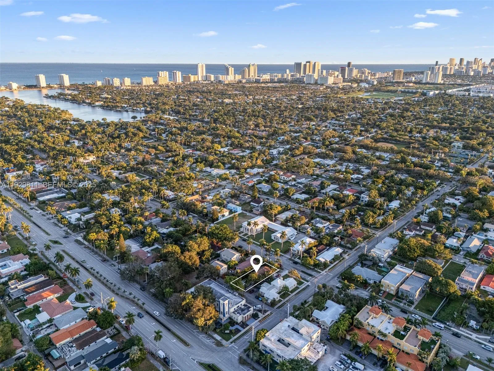 1547 Harrison St, Hollywood, Florida 33020, Hollywood, Florida 33020, 3 Bedrooms Bedrooms, ,2 BathroomsBathrooms,Residential,For Sale,1547 Harrison St, Hollywood, Florida 33020,A11929811
