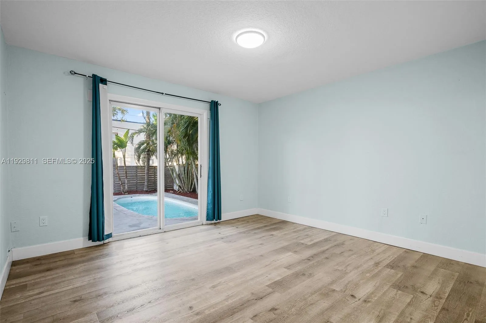 1547 Harrison St, Hollywood, Florida 33020, Hollywood, Florida 33020, 3 Bedrooms Bedrooms, ,2 BathroomsBathrooms,Residential,For Sale,1547 Harrison St, Hollywood, Florida 33020,A11929811