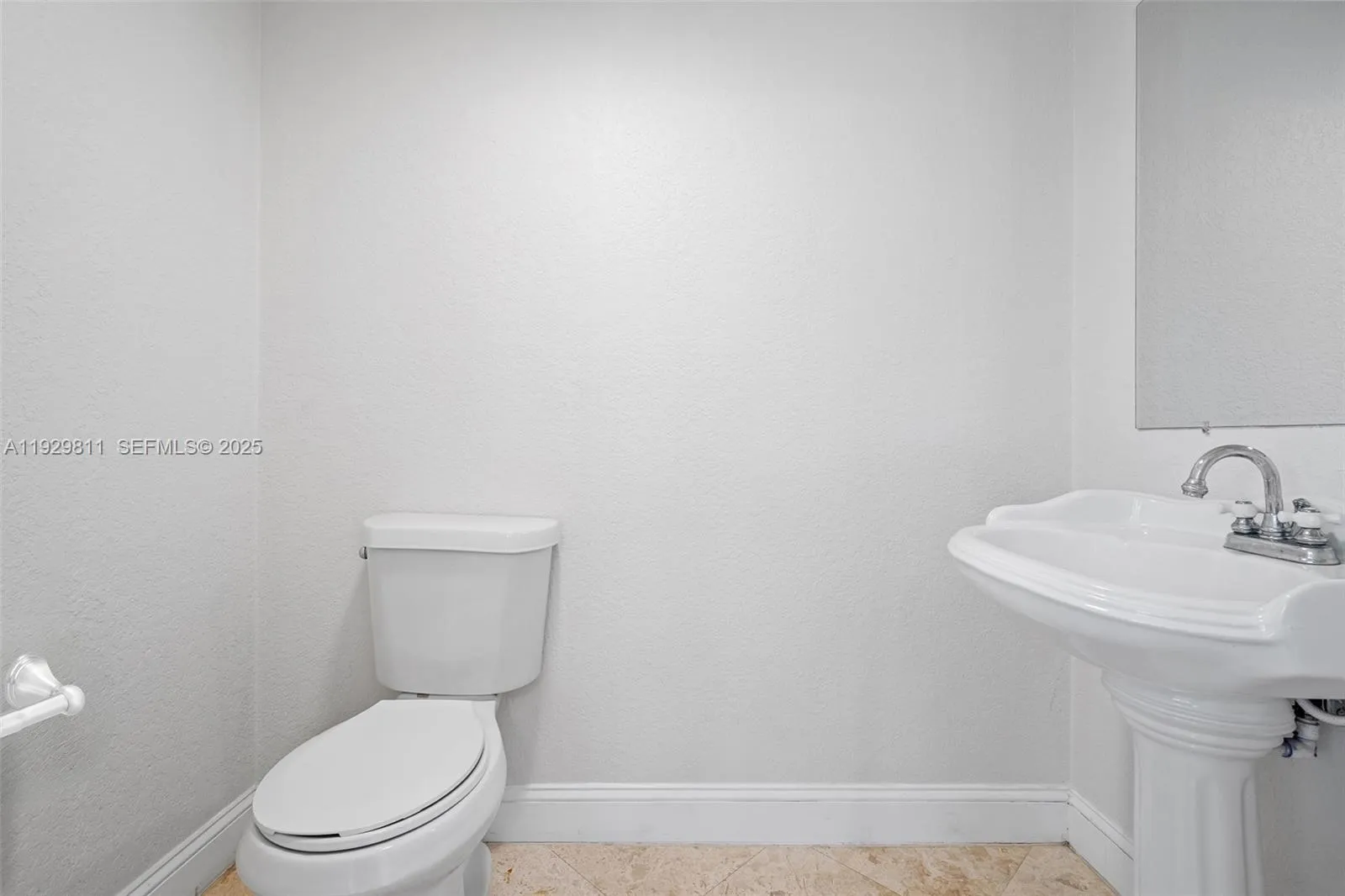 1547 Harrison St, Hollywood, Florida 33020, Hollywood, Florida 33020, 3 Bedrooms Bedrooms, ,2 BathroomsBathrooms,Residential,For Sale,1547 Harrison St, Hollywood, Florida 33020,A11929811