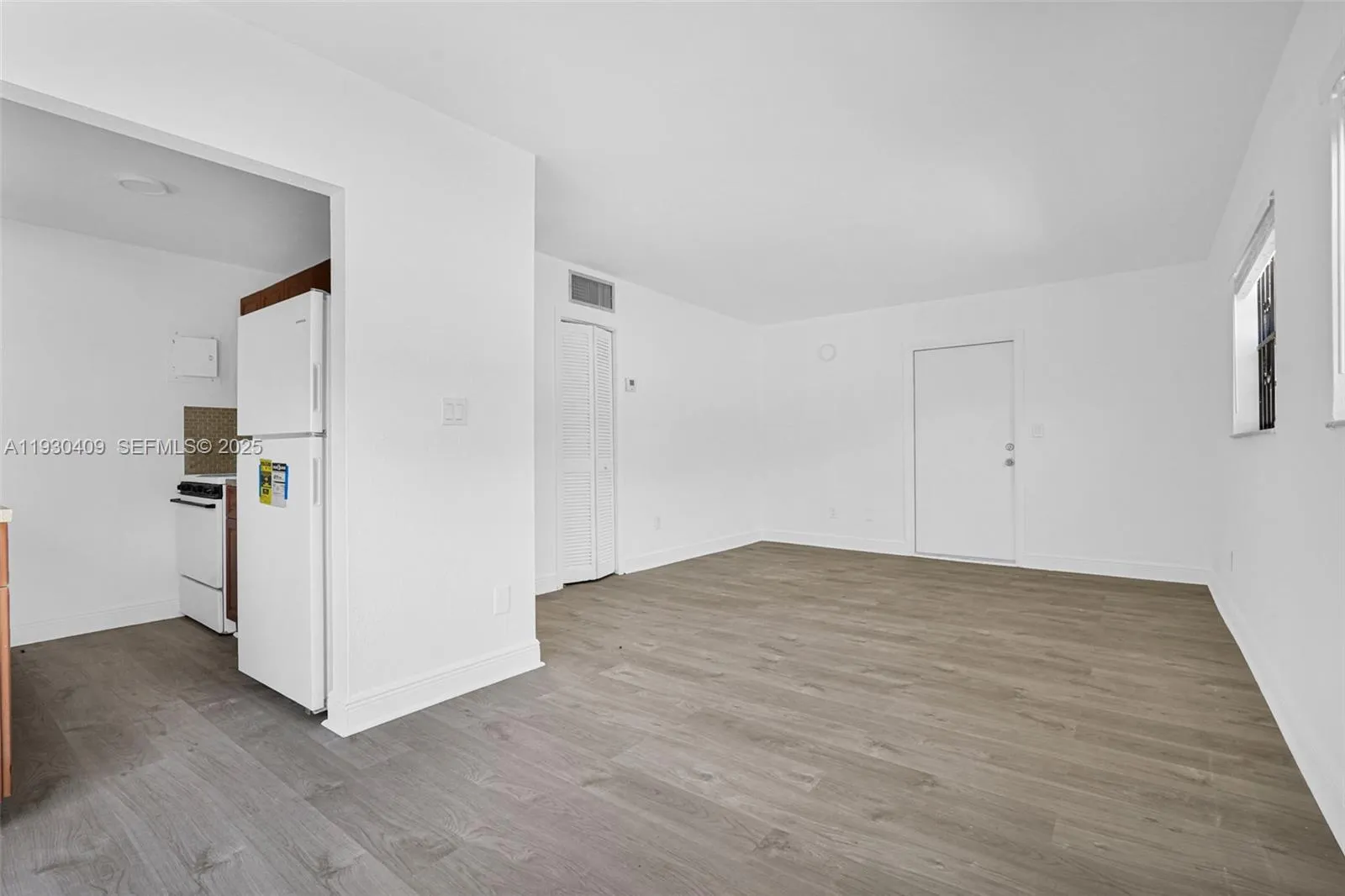 8295 Ne Miami Ct 4, Miami, Florida 33138, Miami, Florida 33138, 1 Bedroom Bedrooms, ,1 BathroomBathrooms,Residential Lease,For Rent,8295 Ne Miami Ct 4, Miami, Florida 33138,A11930409