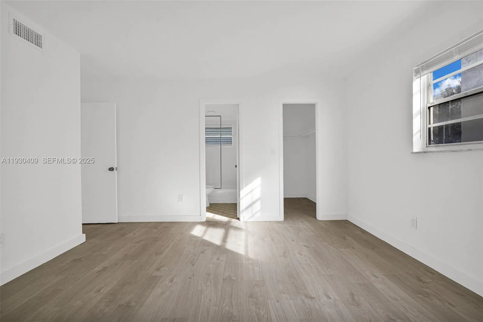 8295 Ne Miami Ct 4, Miami, Florida 33138, Miami, Florida 33138, 1 Bedroom Bedrooms, ,1 BathroomBathrooms,Residential Lease,For Rent,8295 Ne Miami Ct 4, Miami, Florida 33138,A11930409