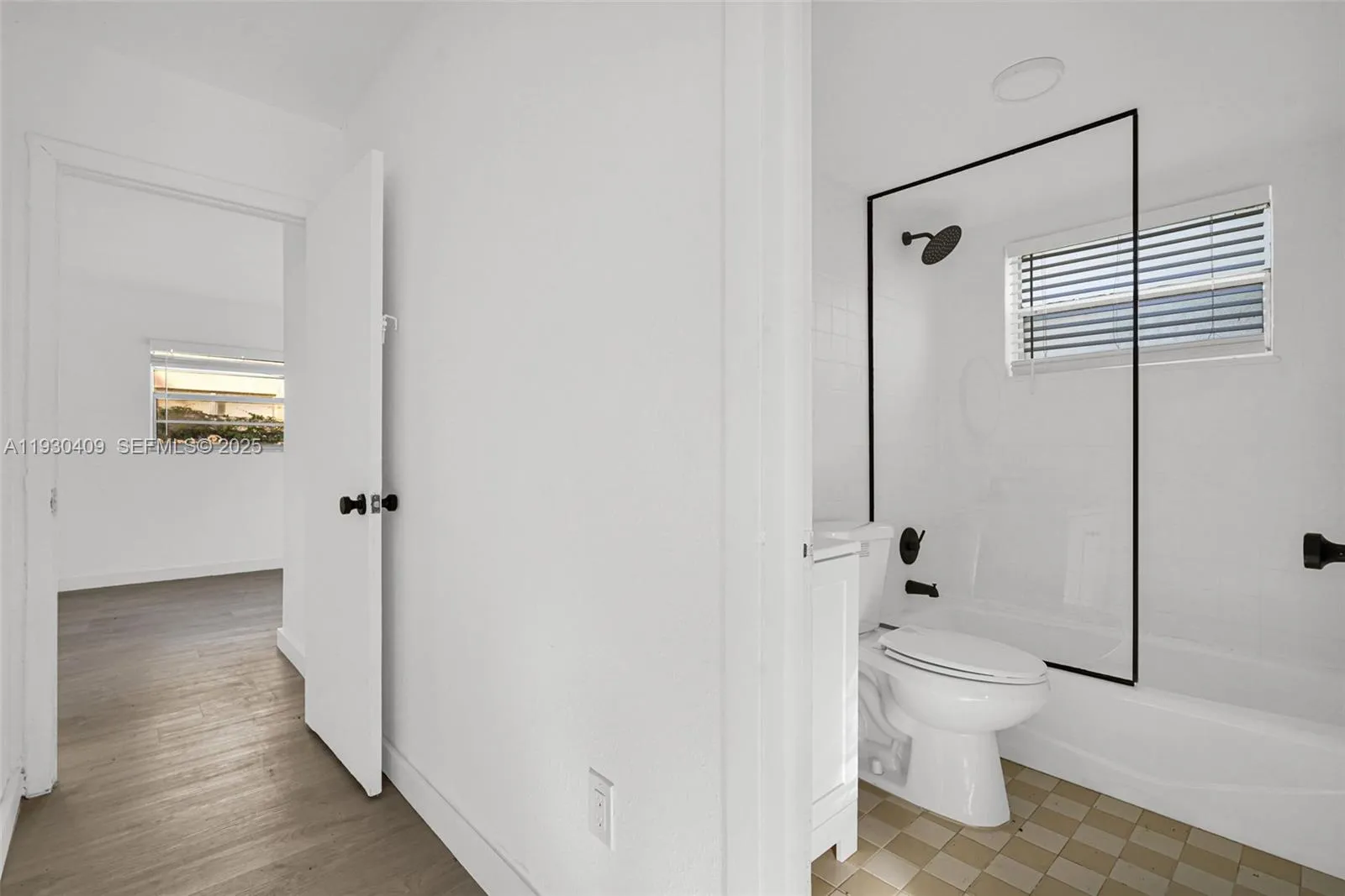 8295 Ne Miami Ct 4, Miami, Florida 33138, Miami, Florida 33138, 1 Bedroom Bedrooms, ,1 BathroomBathrooms,Residential Lease,For Rent,8295 Ne Miami Ct 4, Miami, Florida 33138,A11930409