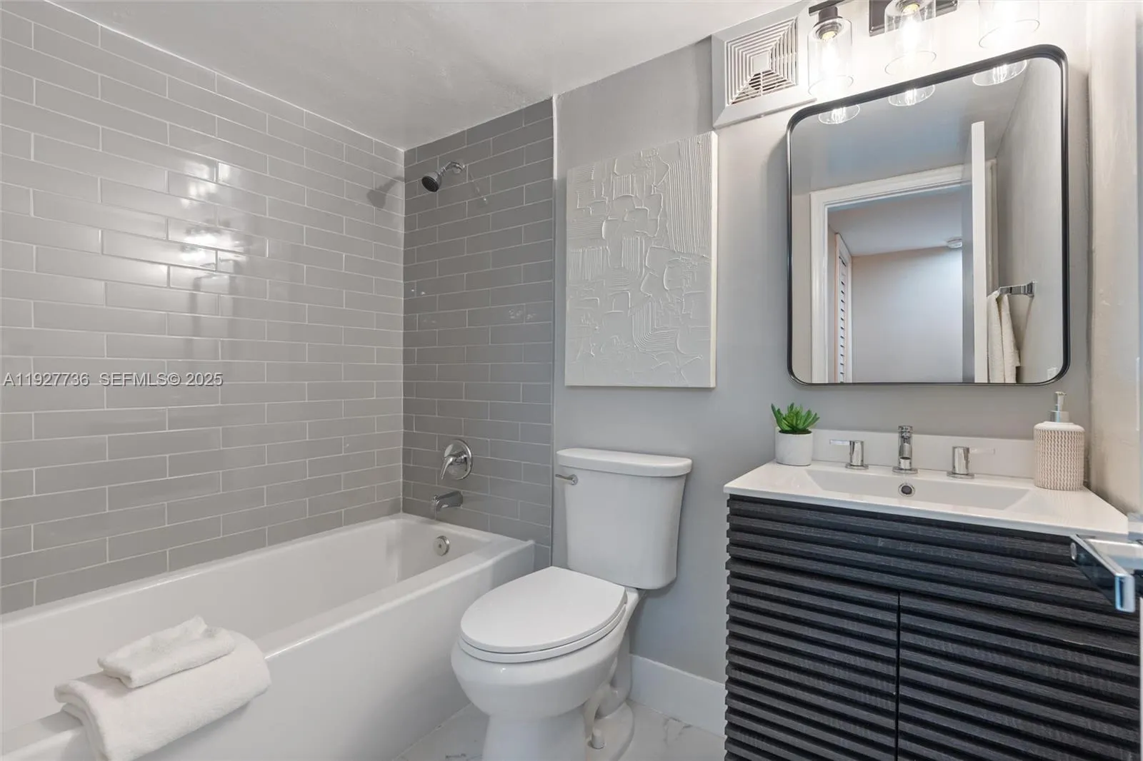 1350 Ne 5th Ter 1-28, Fort Lauderdale, Florida 333, Fort Lauderdale, Florida 33304, ,Commercial Sale,For Sale,1350 Ne 5th Ter 1-28, Fort Lauderdale, Florida 333,A11927736