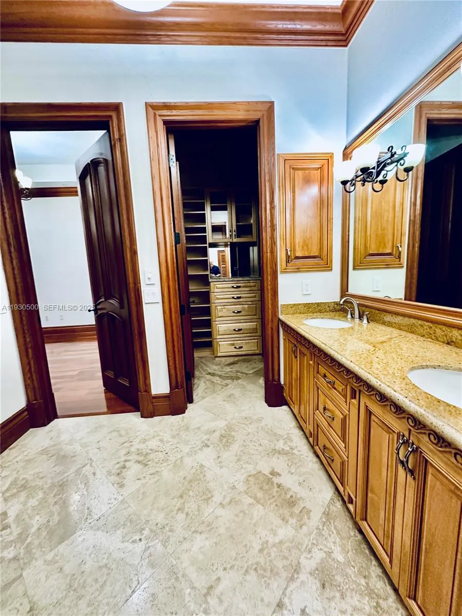 6180 Sw 132nd St, Pinecrest, Florida 33156, Pinecrest, Florida 33156, 6 Bedrooms Bedrooms, ,6 BathroomsBathrooms,Residential Lease,For Rent,6180 Sw 132nd St, Pinecrest, Florida 33156,A11930500