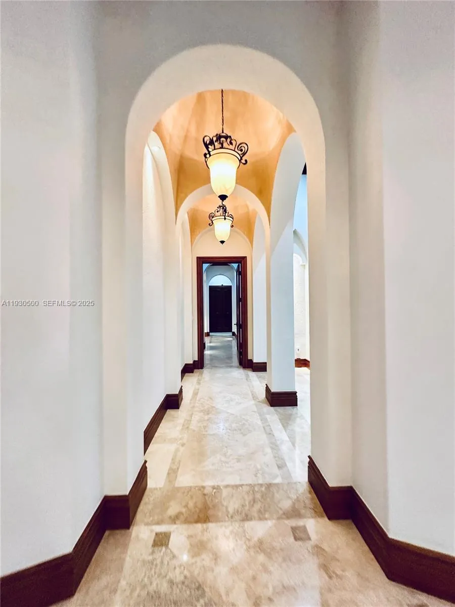 6180 Sw 132nd St, Pinecrest, Florida 33156, Pinecrest, Florida 33156, 6 Bedrooms Bedrooms, ,6 BathroomsBathrooms,Residential Lease,For Rent,6180 Sw 132nd St, Pinecrest, Florida 33156,A11930500