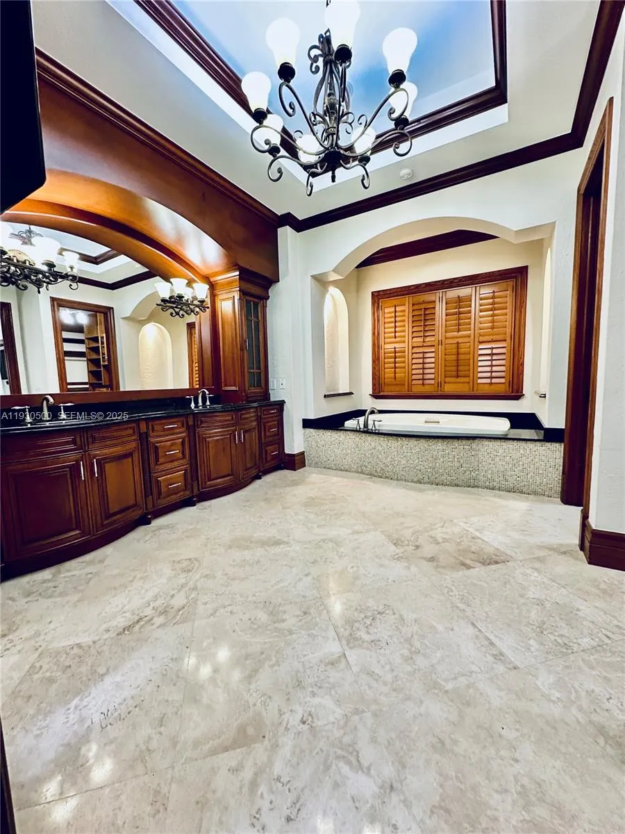 6180 Sw 132nd St, Pinecrest, Florida 33156, Pinecrest, Florida 33156, 6 Bedrooms Bedrooms, ,6 BathroomsBathrooms,Residential Lease,For Rent,6180 Sw 132nd St, Pinecrest, Florida 33156,A11930500