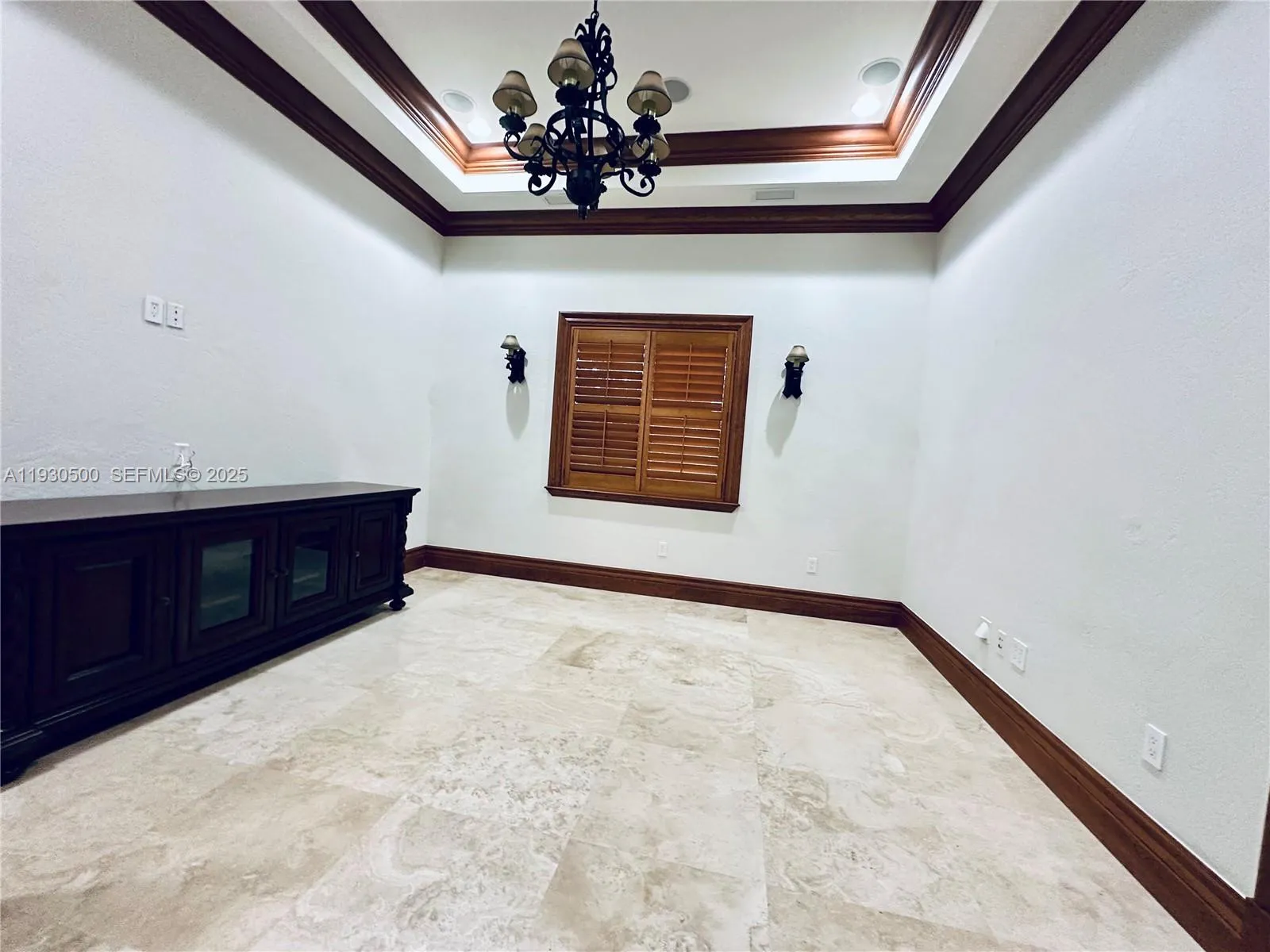 6180 Sw 132nd St, Pinecrest, Florida 33156, Pinecrest, Florida 33156, 6 Bedrooms Bedrooms, ,6 BathroomsBathrooms,Residential Lease,For Rent,6180 Sw 132nd St, Pinecrest, Florida 33156,A11930500