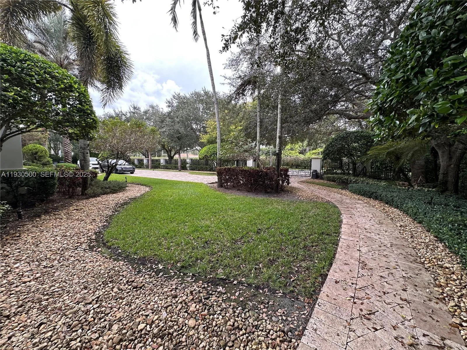 6180 Sw 132nd St, Pinecrest, Florida 33156, Pinecrest, Florida 33156, 6 Bedrooms Bedrooms, ,6 BathroomsBathrooms,Residential Lease,For Rent,6180 Sw 132nd St, Pinecrest, Florida 33156,A11930500