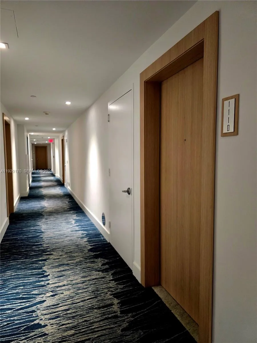 90 Sw 3rd St 1110, Miami, Florida 33130, Miami, Florida 33130, 1 Bedroom Bedrooms, ,1 BathroomBathrooms,Residential Lease,For Rent,90 Sw 3rd St 1110, Miami, Florida 33130,A11929170