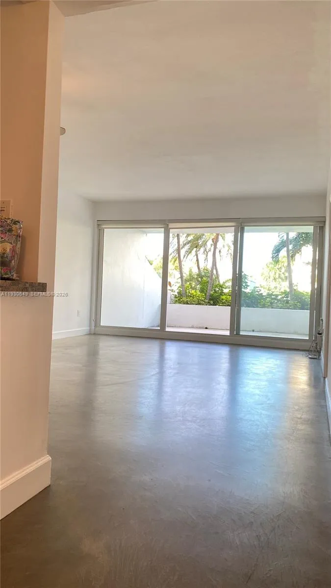 199 Ocean Lane Dr 102, Key Biscayne, Florida 33149, Key Biscayne, Florida 33149, 1 Bedroom Bedrooms, ,1 BathroomBathrooms,Residential Lease,For Rent,199 Ocean Lane Dr 102, Key Biscayne, Florida 33149,A11930649