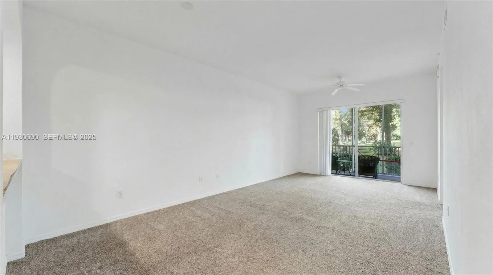 3600 Oaks Clubhouse Dr 103, Pompano Beach, Florida, Pompano Beach, Florida 33069, 2 Bedrooms Bedrooms, ,2 BathroomsBathrooms,Residential,For Sale,3600 Oaks Clubhouse Dr 103, Pompano Beach, Florida,A11930690