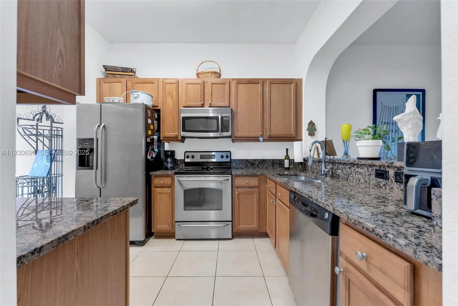 3600 Oaks Clubhouse Dr 103, Pompano Beach, Florida, Pompano Beach, Florida 33069, 2 Bedrooms Bedrooms, ,2 BathroomsBathrooms,Residential,For Sale,3600 Oaks Clubhouse Dr 103, Pompano Beach, Florida,A11930690