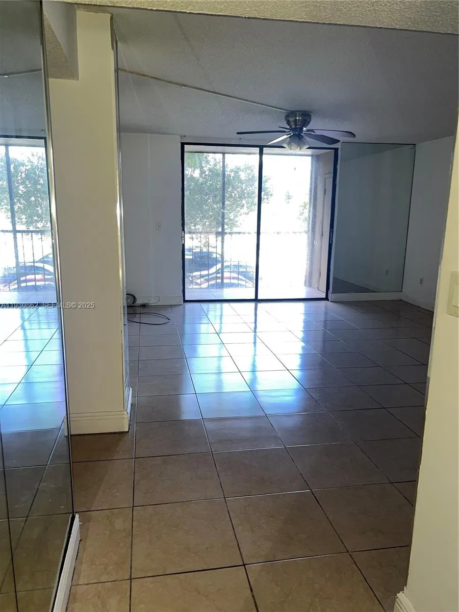 8635 Nw 8th St 210, Miami, Florida 33126, Miami, Florida 33126, 2 Bedrooms Bedrooms, ,2 BathroomsBathrooms,Residential Lease,For Rent,8635 Nw 8th St 210, Miami, Florida 33126,A11930862