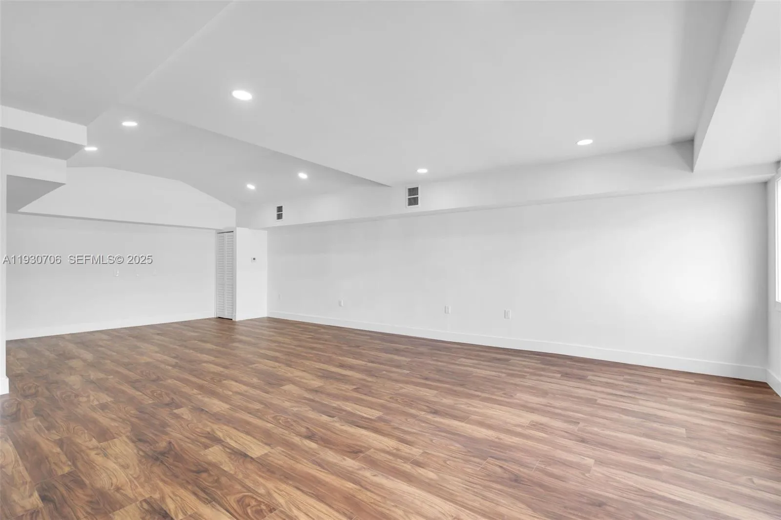 8930 Sw 40th St, Miami, Florida 33165, Miami, Florida 33165, ,Commercial Lease,For Rent,8930 Sw 40th St, Miami, Florida 33165,A11930706