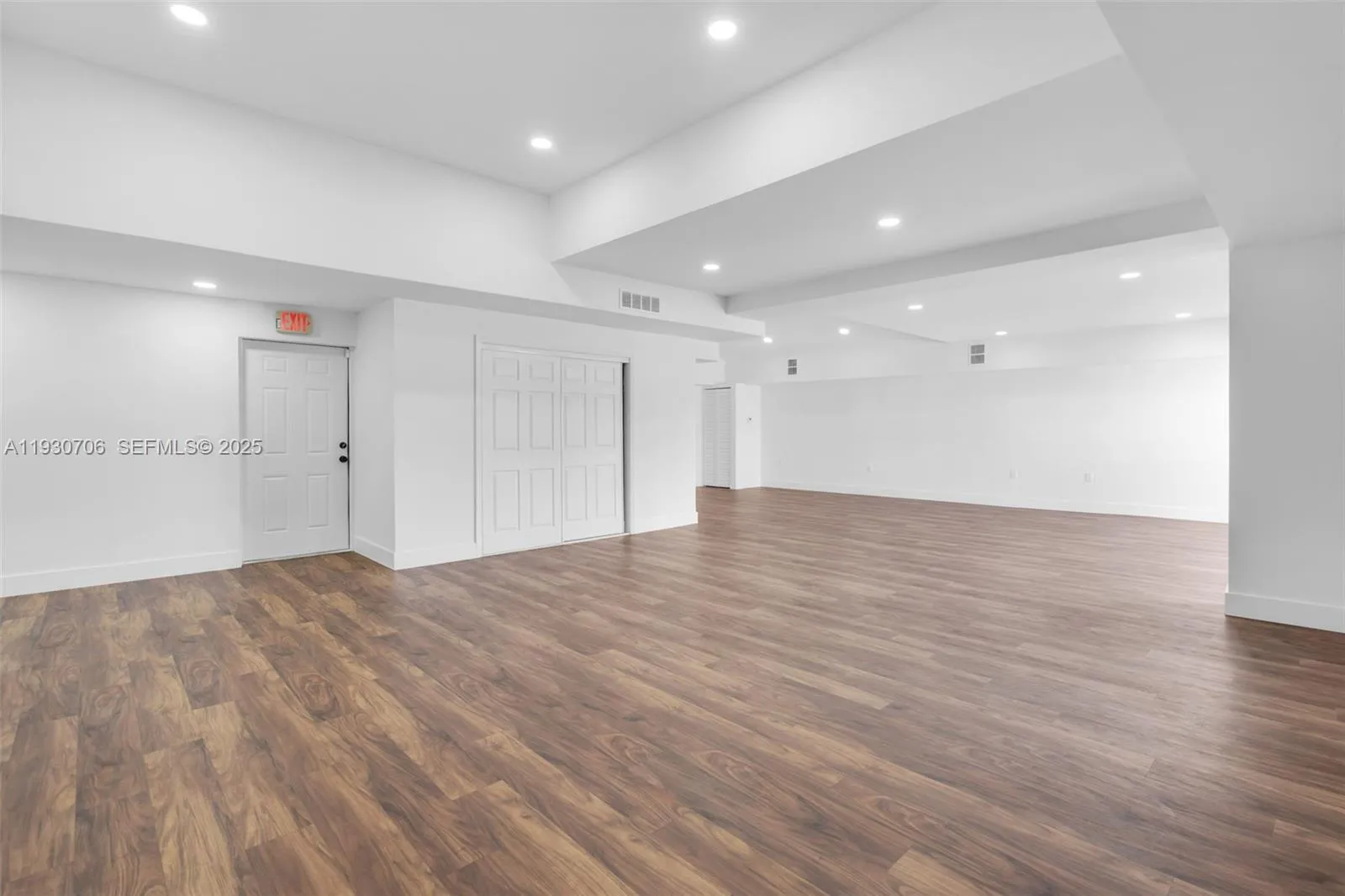 8930 Sw 40th St, Miami, Florida 33165, Miami, Florida 33165, ,Commercial Lease,For Rent,8930 Sw 40th St, Miami, Florida 33165,A11930706