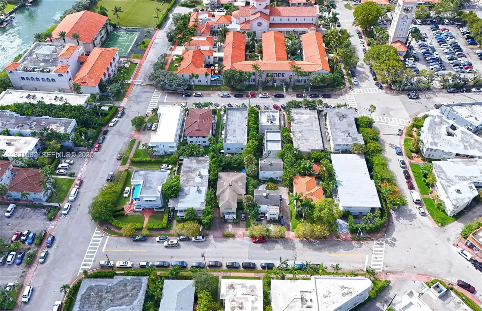 815 W 39th St, Miami Beach, Florida 33140, Miami Beach, Florida 33140, ,Residential Income,For Sale,815 W 39th St, Miami Beach, Florida 33140,A11931087