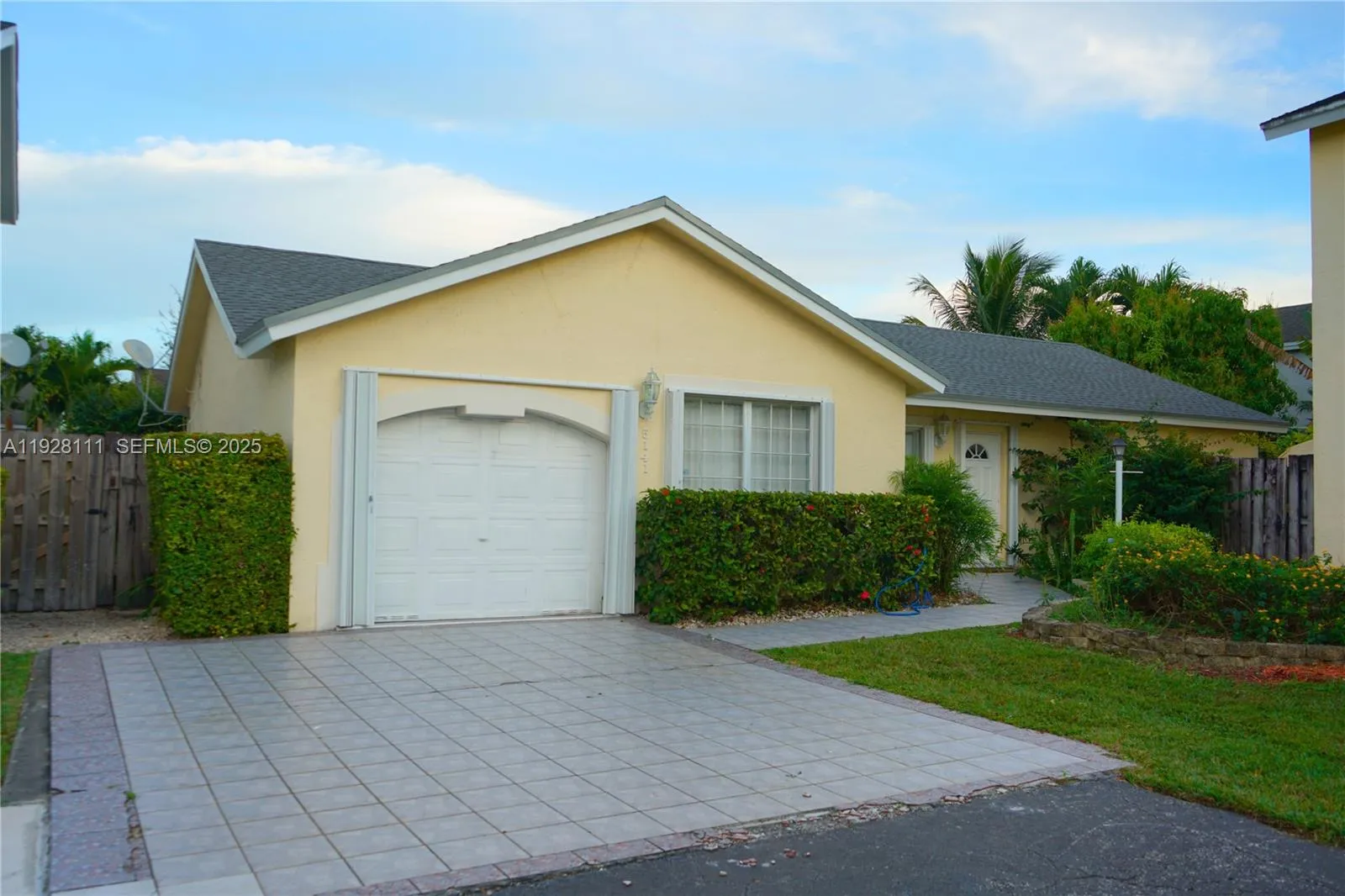 5141 Nw 101st Pl, Doral, Florida 33178, Doral, Florida 33178, 3 Bedrooms Bedrooms, ,2 BathroomsBathrooms,Residential Lease,For Rent,5141 Nw 101st Pl, Doral, Florida 33178,A11928111 5141 Nw 101st Pl, Doral, Florida 33178, Doral, Florida 33178, 3 Bedrooms Bedrooms, ,2 BathroomsBathrooms,Residential Lease,For Rent,5141 Nw 101st Pl, Doral, Florida 33178,A11928111