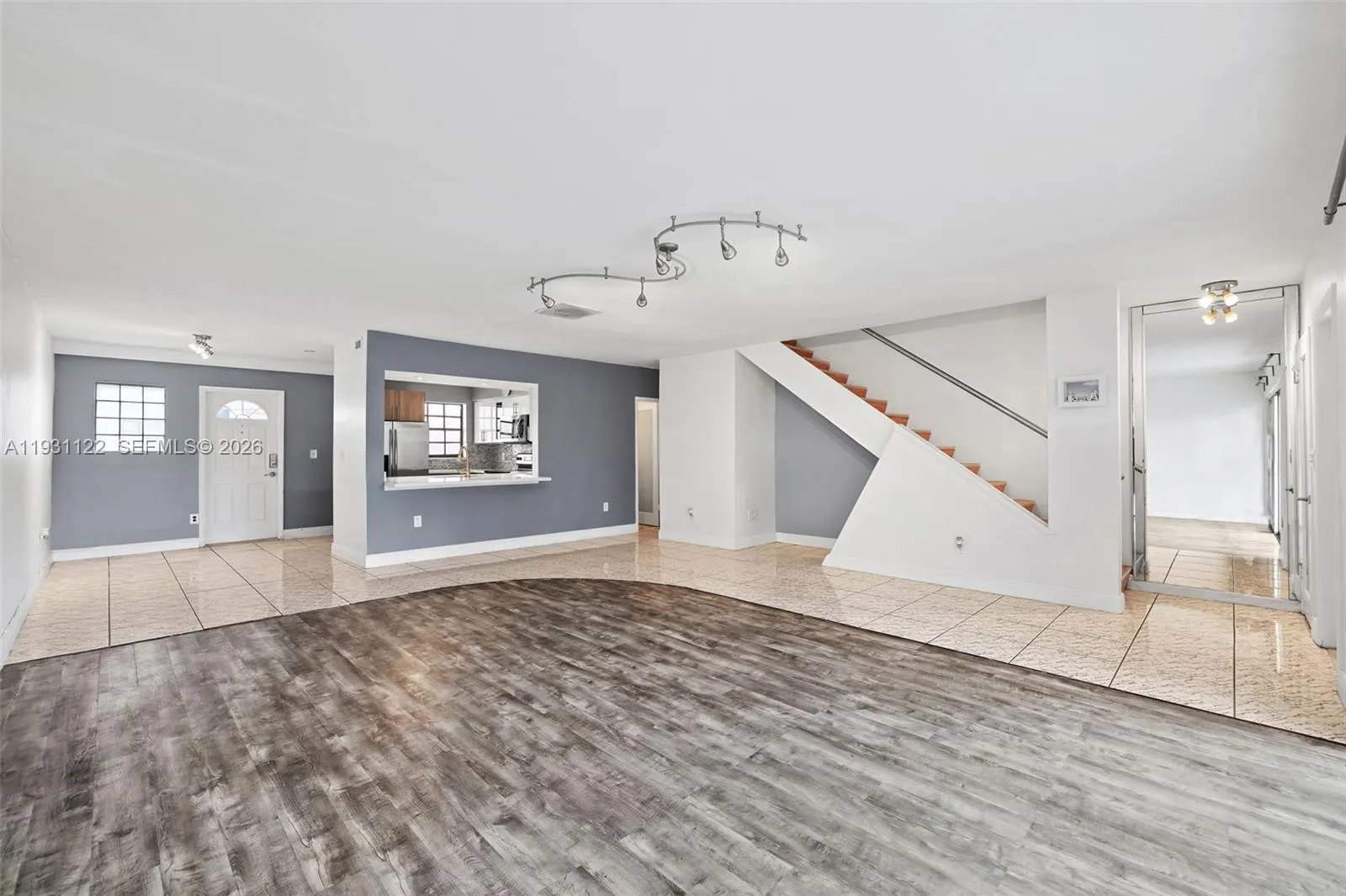 7270 Gary Ave, Miami Beach, Florida 33141, Miami Beach, Florida 33141, 3 Bedrooms Bedrooms, ,2 BathroomsBathrooms,Residential,For Sale,7270 Gary Ave, Miami Beach, Florida 33141,A11931122