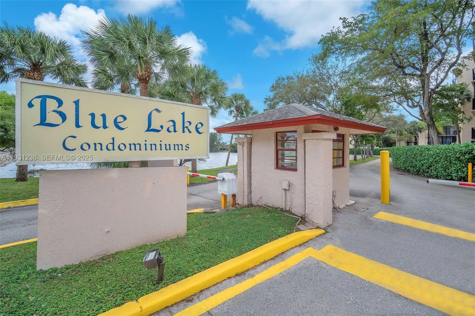 3370 N Beau Rivage Dr 3n, Pompano Beach, Florida 3, Pompano Beach, Florida 33064, 3 Bedrooms Bedrooms, ,2 BathroomsBathrooms,Residential,For Sale,3370 N Beau Rivage Dr 3n, Pompano Beach, Florida 3,A11931236